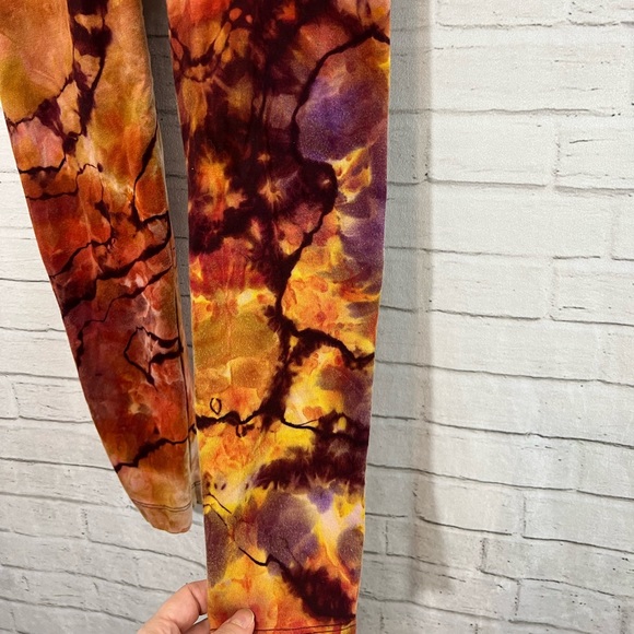 Reverse tie dye geode leggings. Fall colors small. - Picture 2 of 10